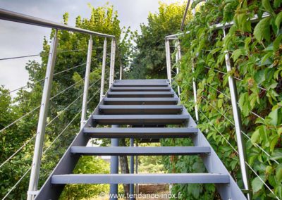 Garde-corps inox escalier 5 câbles sur mesure